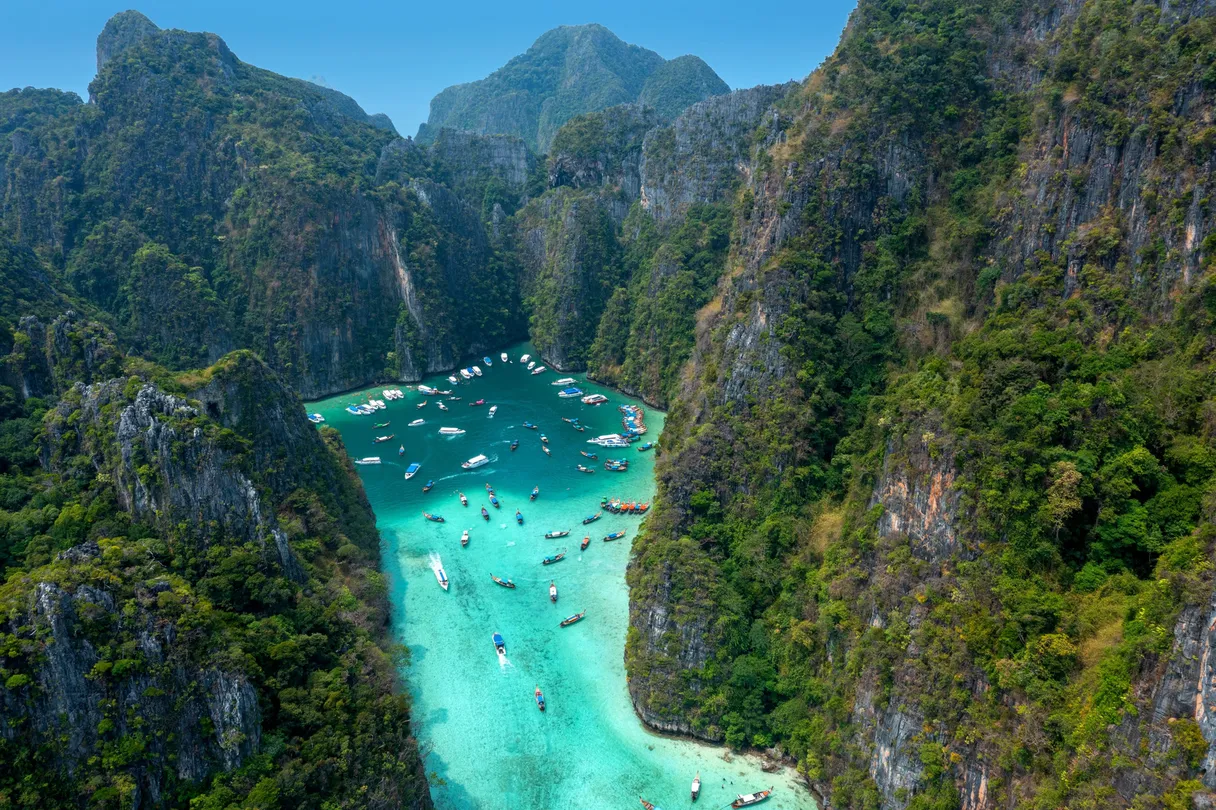 3_Phi Phi Islands