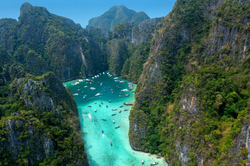 3_Phi Phi Islands