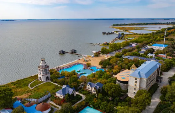 連環湖溫泉景區溫泉票2人