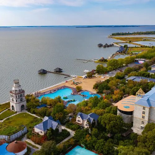 Lianhuan Lake Hot Spring Resort