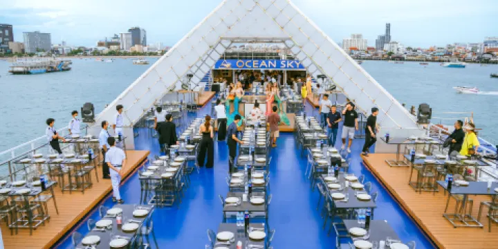 “東方公主號”遊船