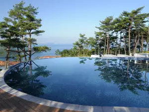 Huashuiwan Hot Spring Resort Area