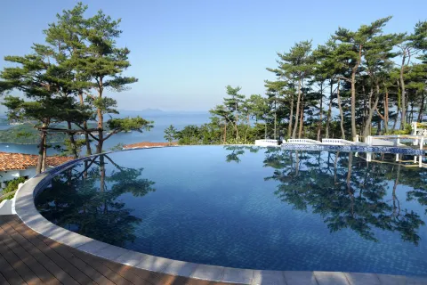 Huashuiwan Hot Spring Resort Area