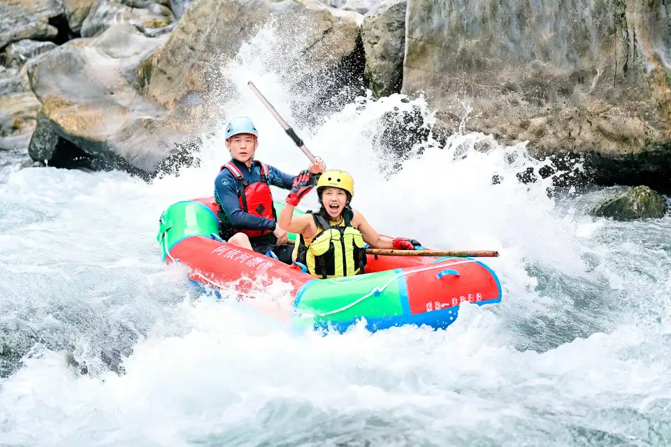 2_Ayi River Scenic Area