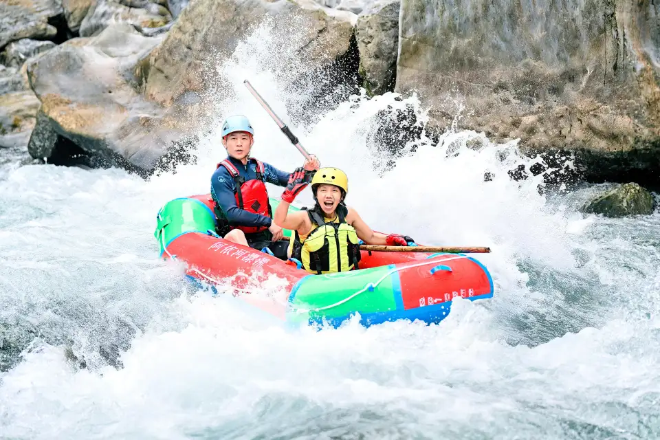 2_Ayi River Scenic Area