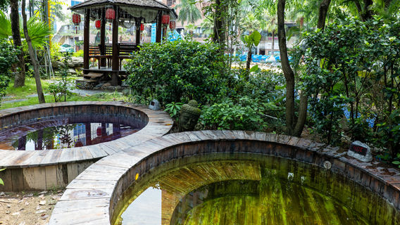 Jin Debao Kaiyue International Hot Spring Resort Hotel