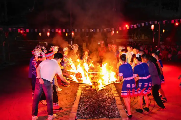 Hotels near Renshouyuan Scenic Area