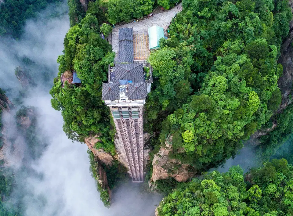 4_Bailong Elevator