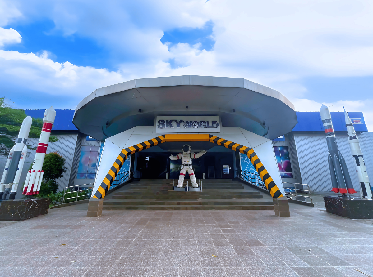 Harga Tiket Skyworld TMII [2026] - Promo, Waktu Operasi & Ulasan