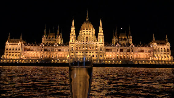 Budapest Danube Boat Tour
