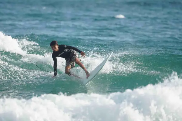 Houlang Surf Club (Riyue Bay)