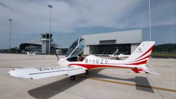 【成都直升機/固定翼體驗】四川成都金堂淮州機場飛行體驗/教練一帶一（五鳳溪古鎮景區飛行/俯瞰雲頂山）