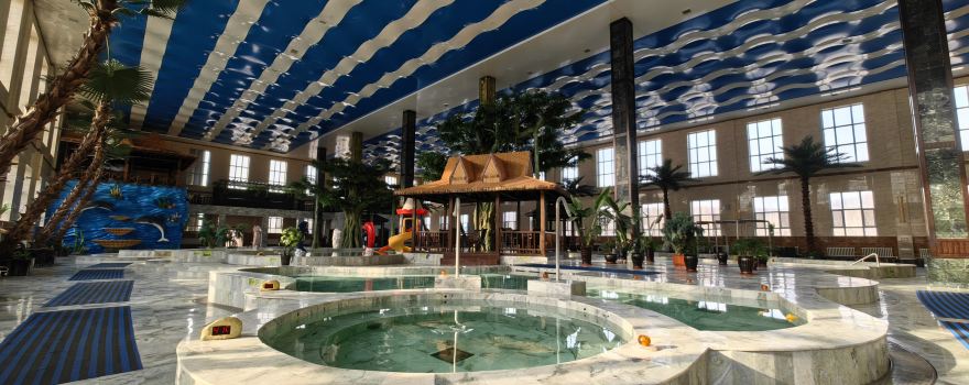 Tieli Taoshan Jade Hot Spring