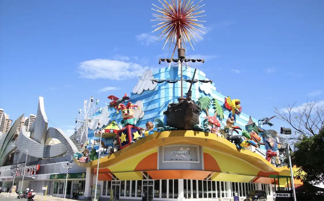 Hotels near Star City