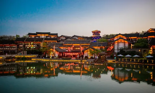 Oriental Saltlake Resort
