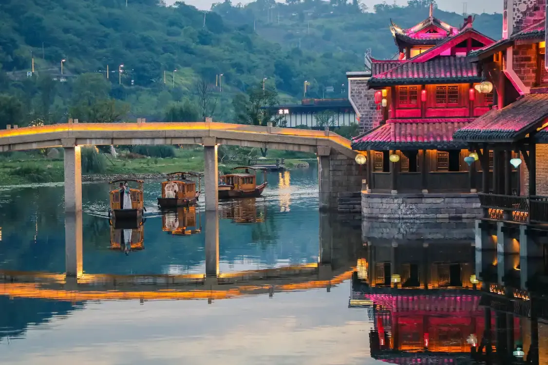 Hotels near Li Zhuang Lv You