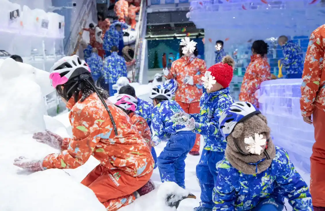 Hotels near Shenzhen Eastern Ice and Snow Innovation City