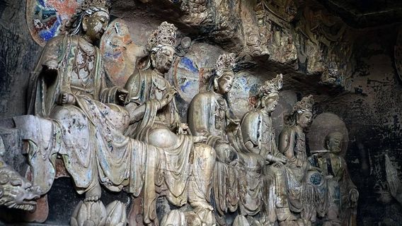 Huayan Cave Stone Carving Statue