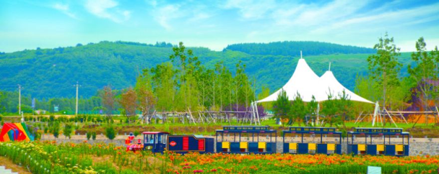 Liangtian Baishi Sports Holiday Scenic Area