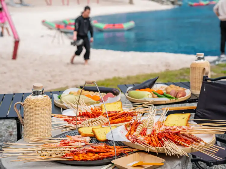 Hotels near Qihai Silver Beach