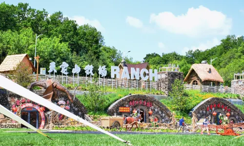 Tianding Mountain Tourism Town