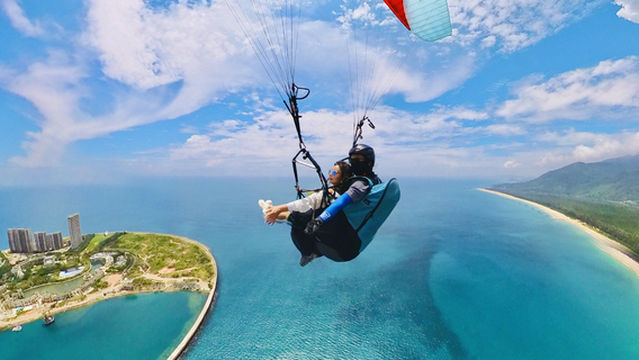 Paragliding in Wanning