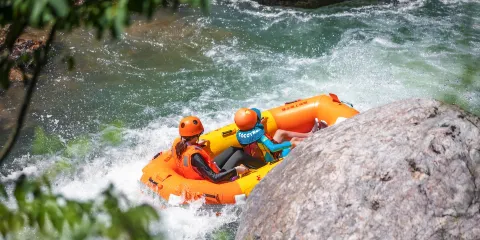 龍王山峽谷漂流