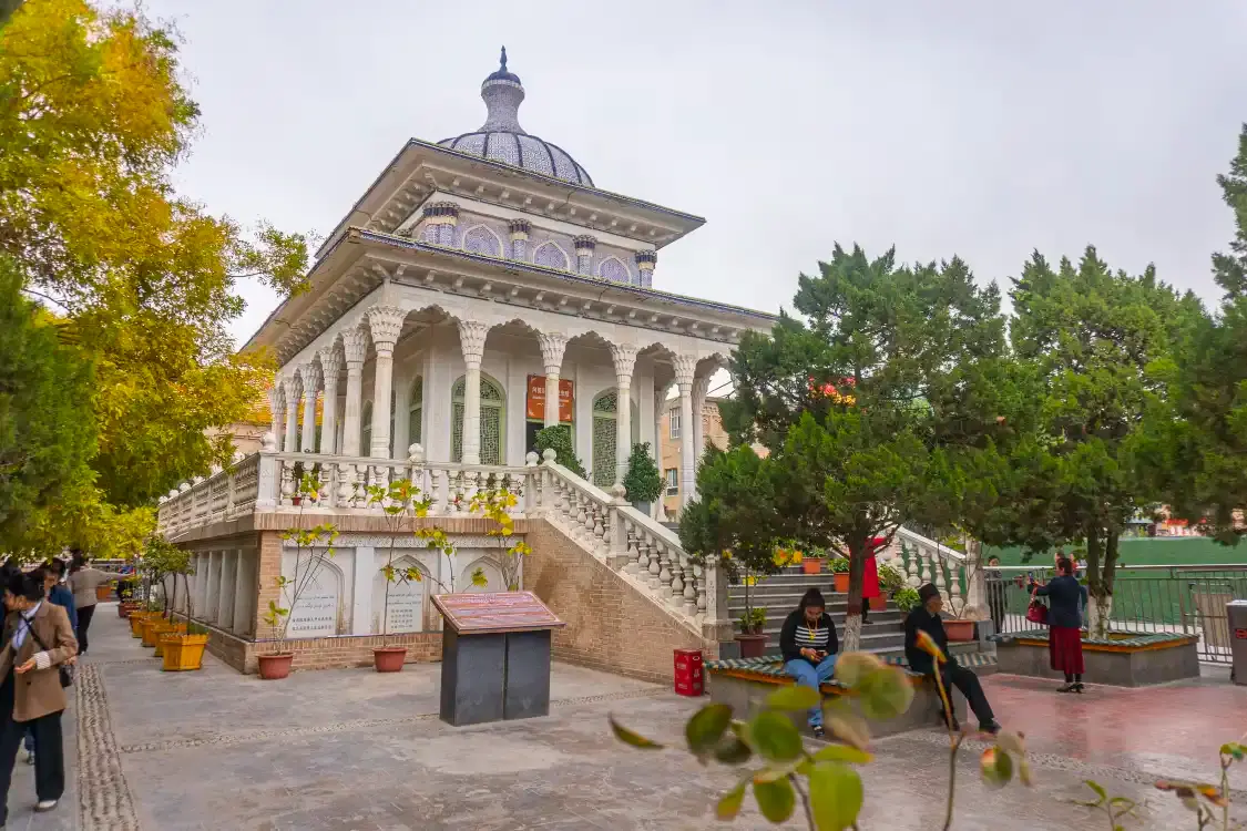 Hotels near Tombs of The Yarkand Khans