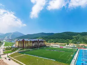 Thaiwoo Ski Resort