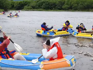 哈拉哈漂流公園