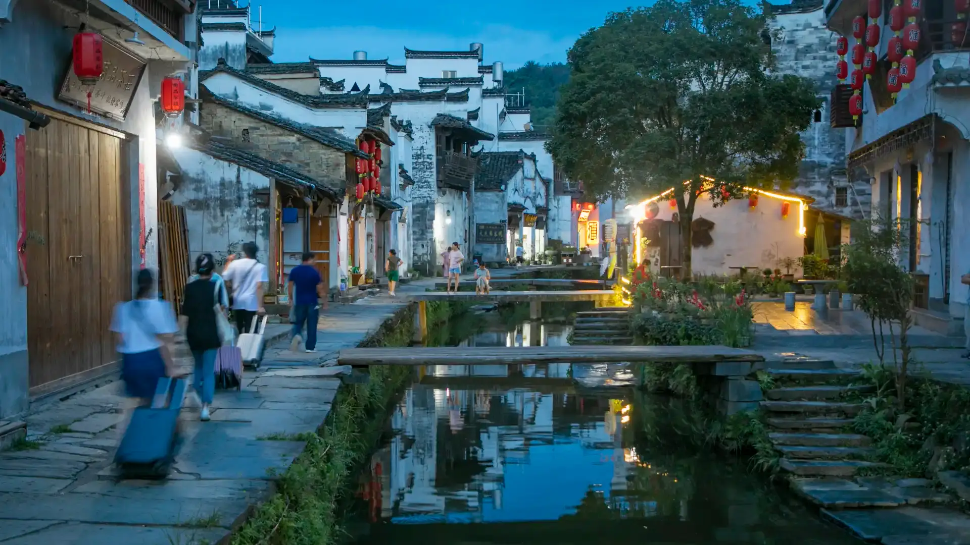 Hotels near Wuyuan Scenic Area