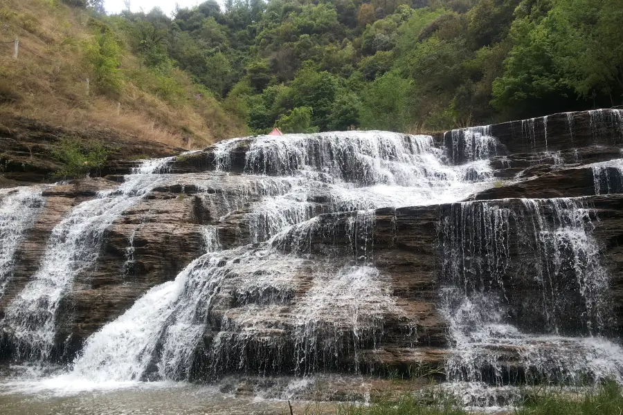 鳳龍灣水庫