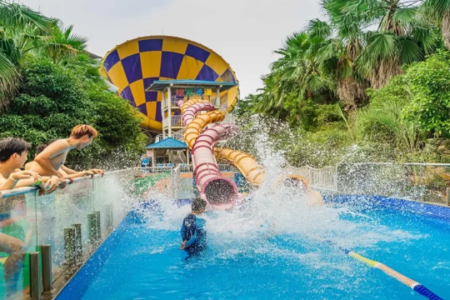 Zhao Shan Chengshi Haijing Water Amusement Park