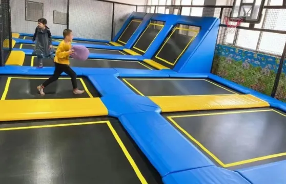 愛心遊樂園電動車+淘氣堡+小火車+沙池+彈跳床+飛船+家家酒玩具樂園+大鳥飛船大小同價