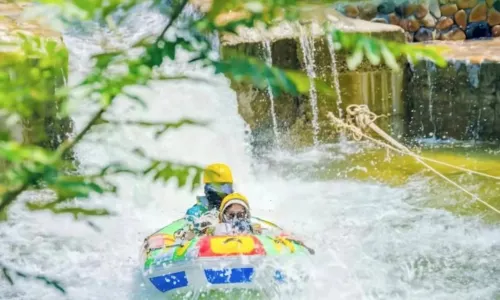 Taipinghu Canyon Drifting