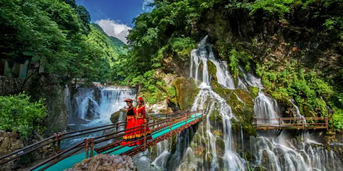 Luoji Ninety-Nine Miles Hot Spring Waterfall Scenic Area image 2