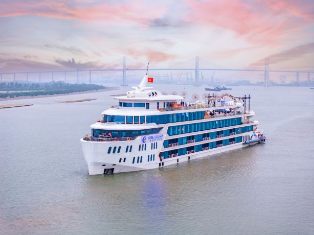 Luna Halong Cruise