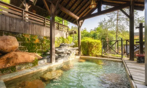 Chongyang Langkou Forest Hot Spring