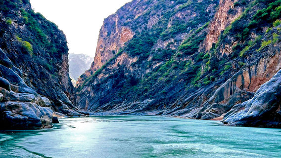 Zhengguo Canal Scenic Area
