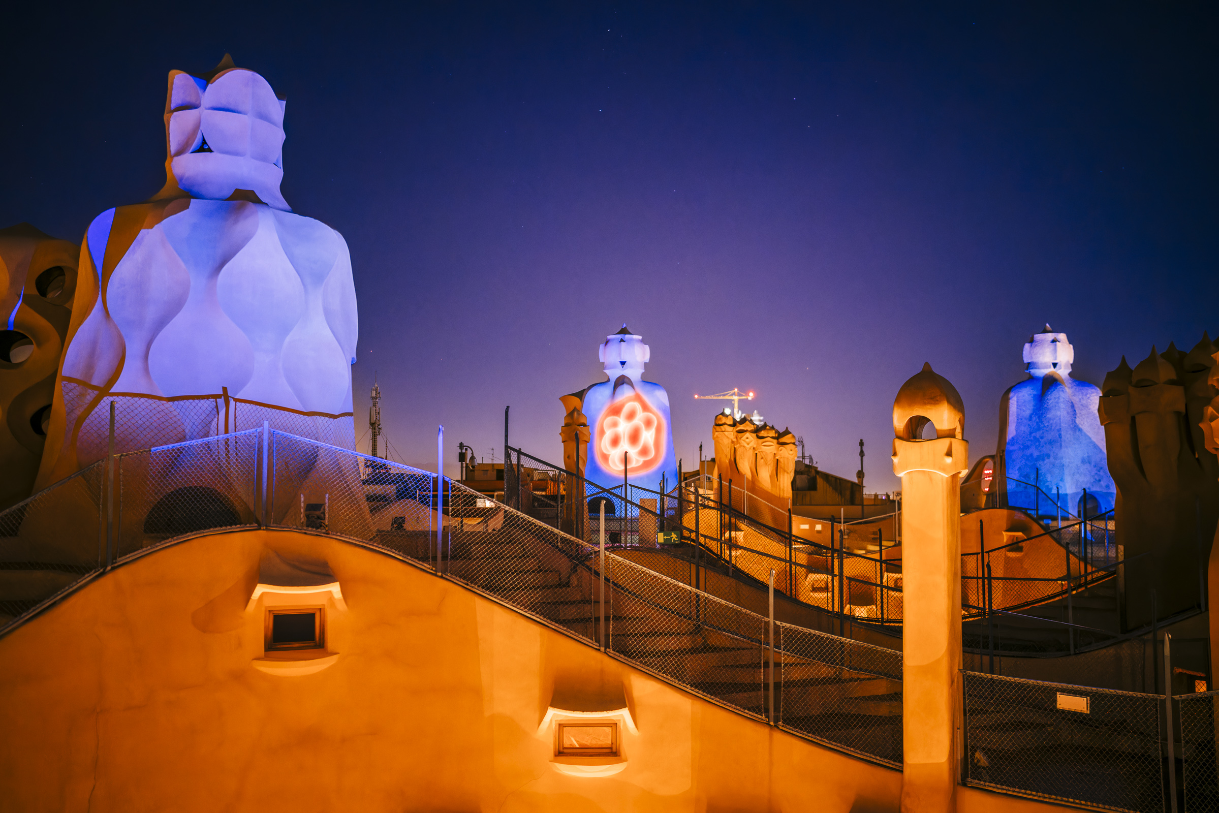 Top 20 Night Attractions in Barcelona