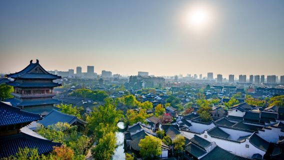 Lawatan sehari di Jiaxing · Wuzhen · Bandar Lama Fesyen Puyuan · Pengangkutan kereta peribadi · Kumpulan kecil peribadi · Pemandu dengan penerangan berpandu