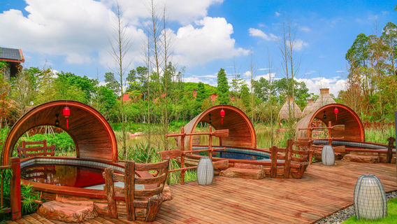 Midea Egret Lake Hot Spring