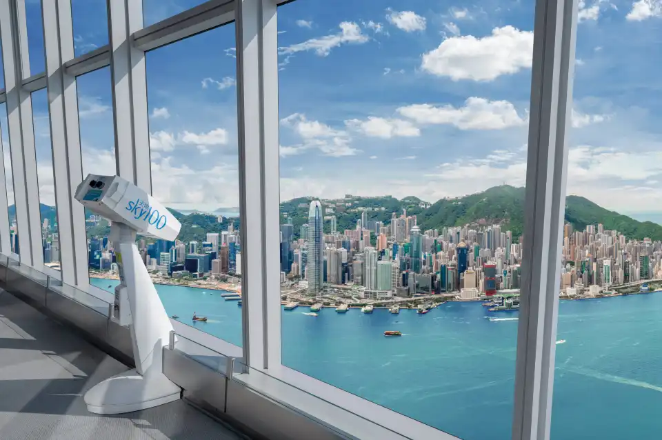 3_Sky100 Hong Kong Observation Deck
