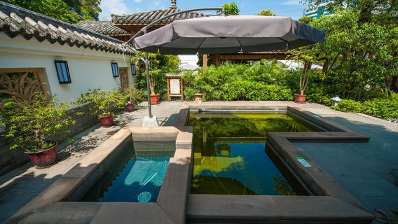 Headstream Hot Spring