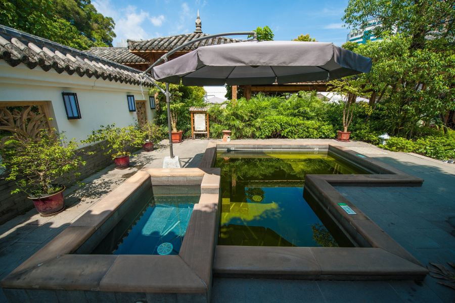 源脈温泉園