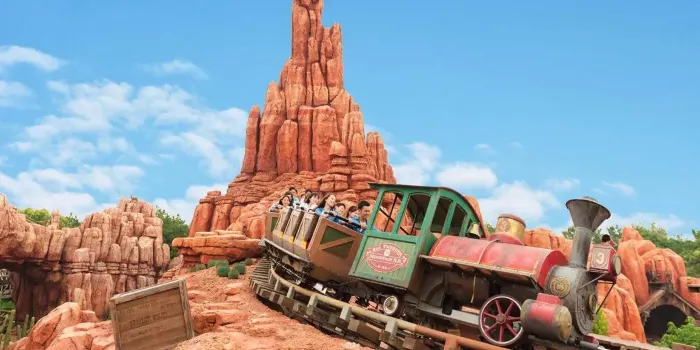 Tokyo Disneyland image 2