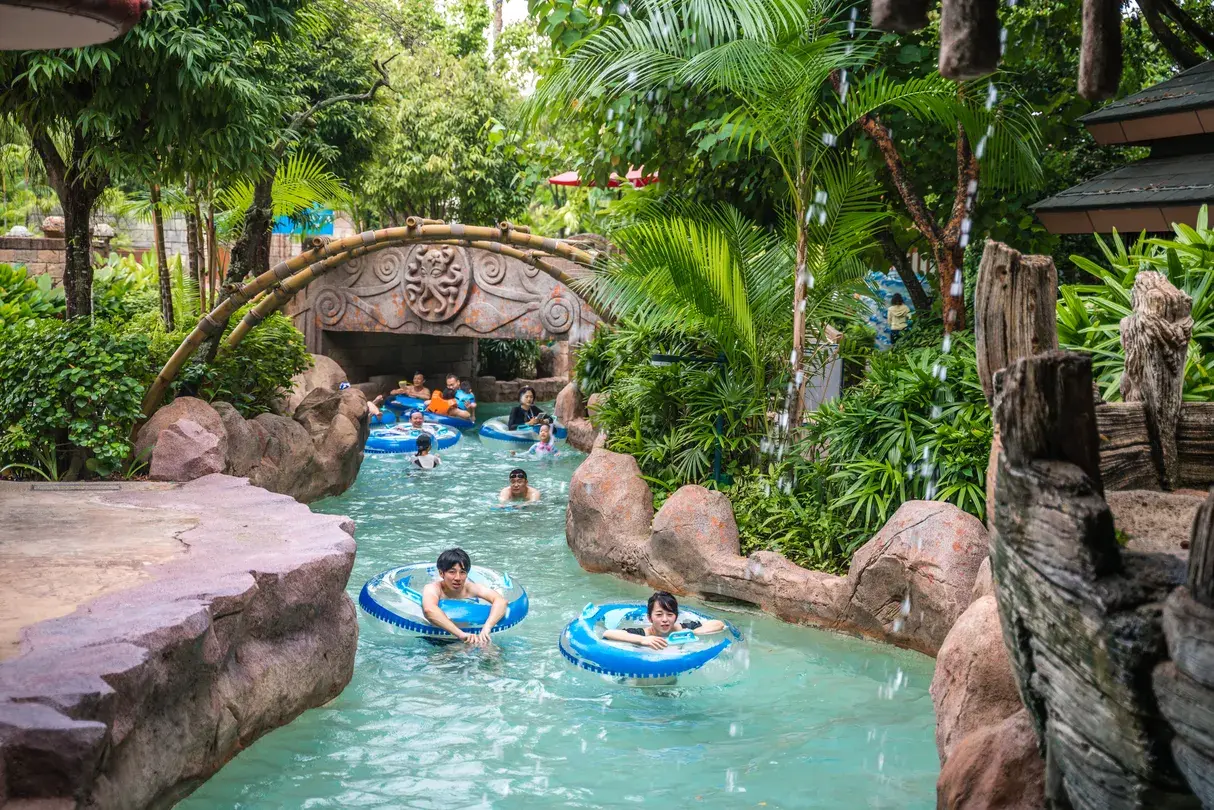 3_Adventure Cove Waterpark