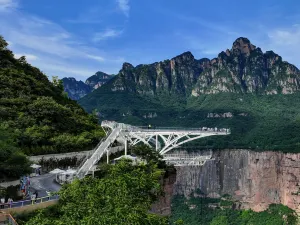 보천(바오취엔) 관광지