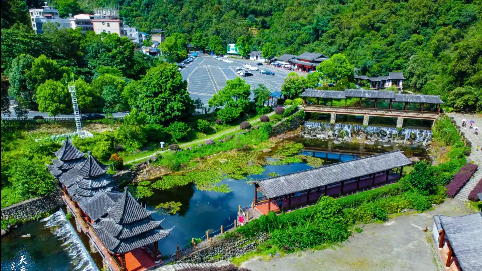 5_Huang Manzhai Waterfall