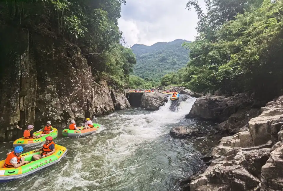 2_Fuzhou Huatai Tianmen Mountain Rafting Trip